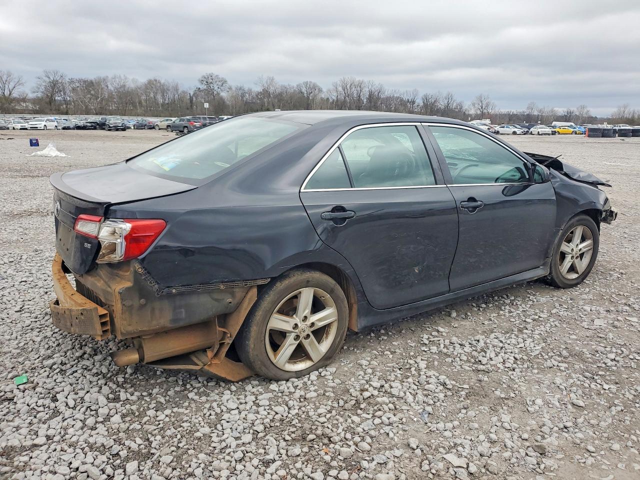 2012 TOYOTA CAMRY photo 3