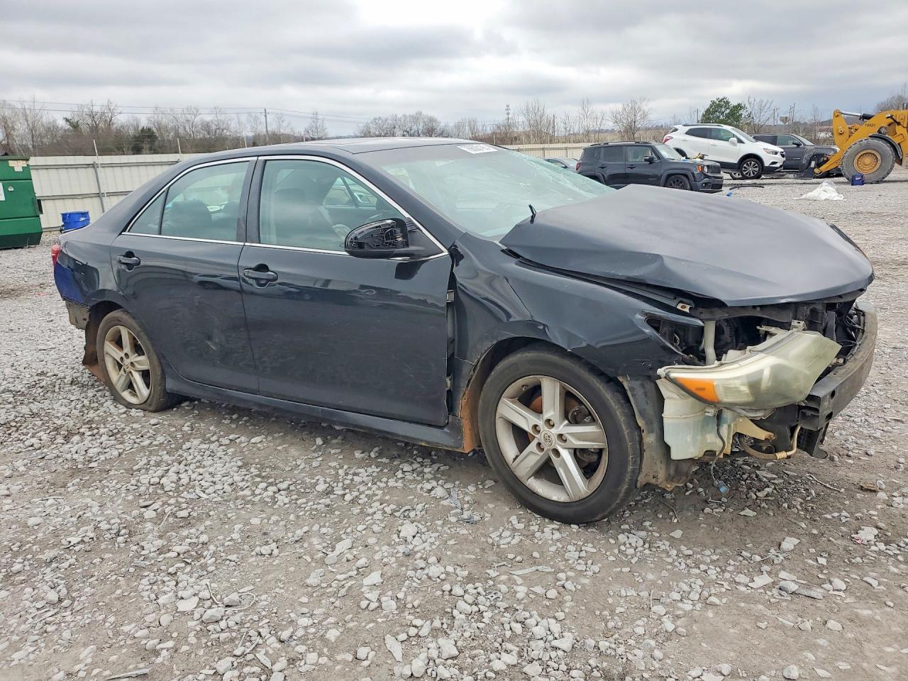 2012 TOYOTA CAMRY photo 4
