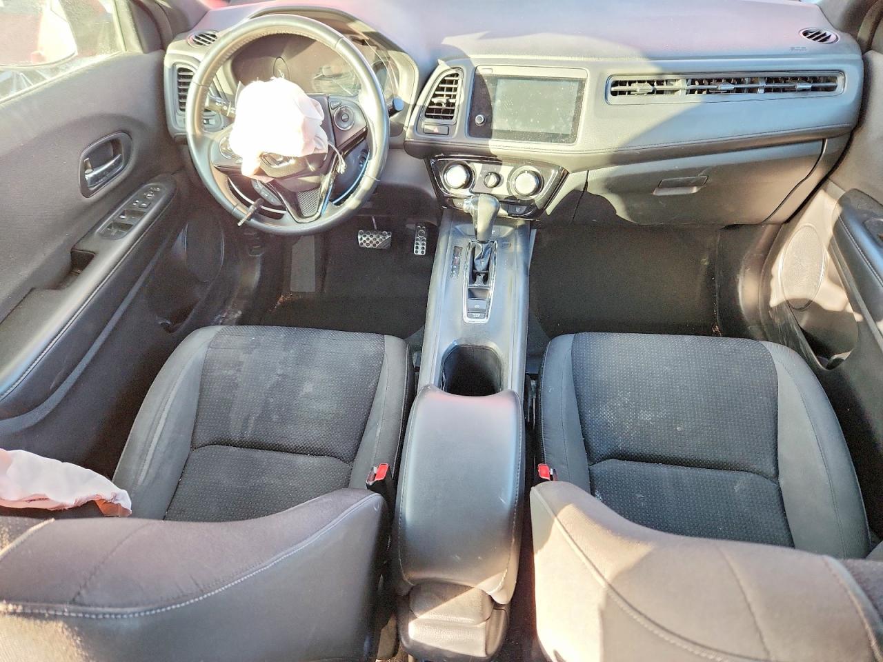 2019 HONDA HR-V SPORT photo 8