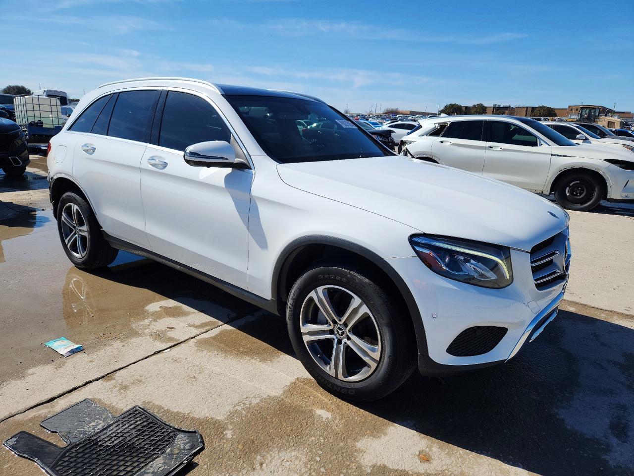 2018 MERCEDES-BENZ GLC 300 photo 10