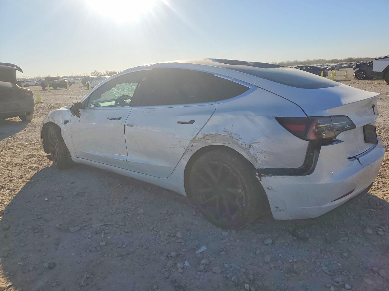 2020 TESLA MODEL 3 photo 2