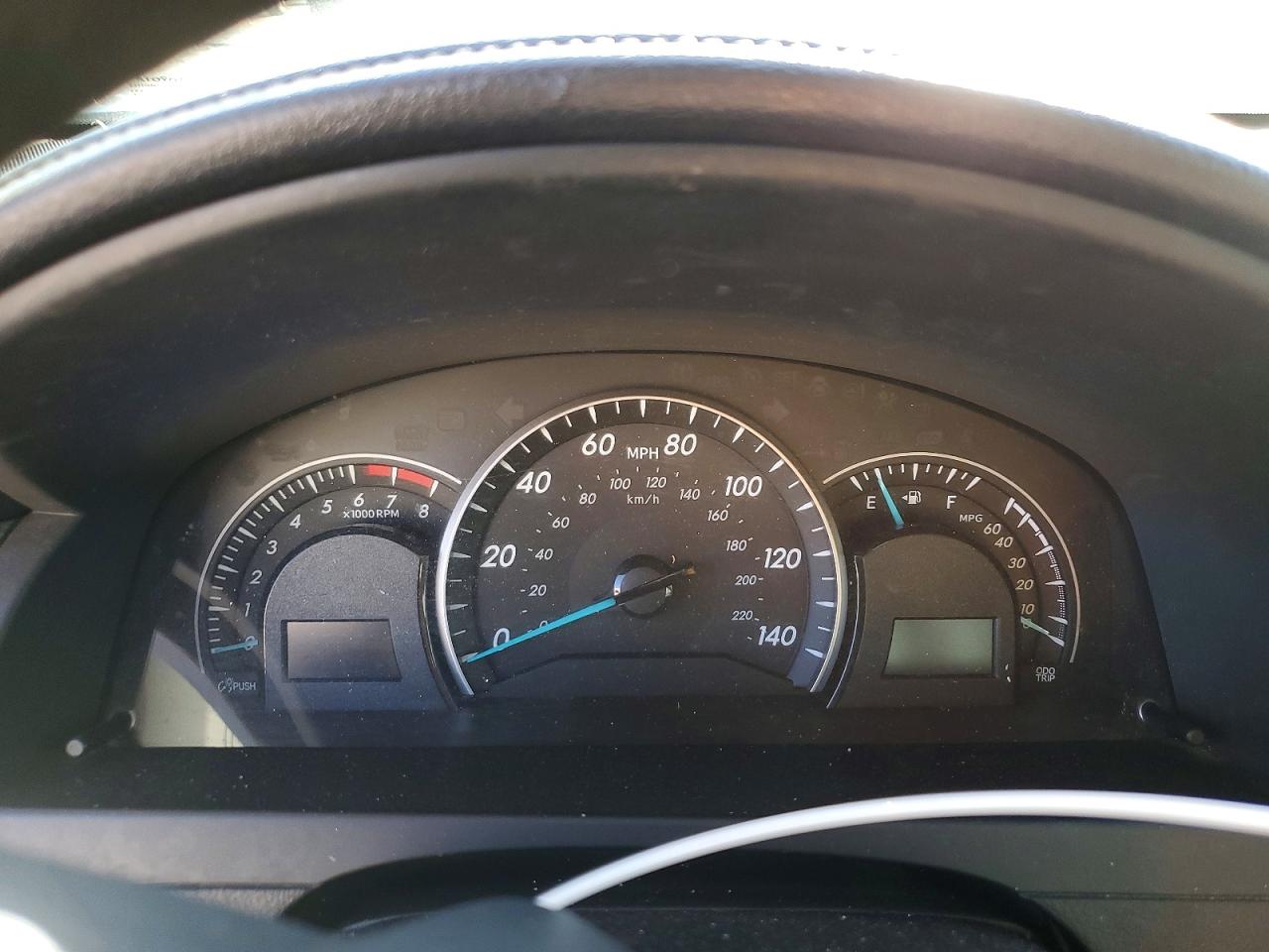 2012 TOYOTA CAMRY BASE photo 25