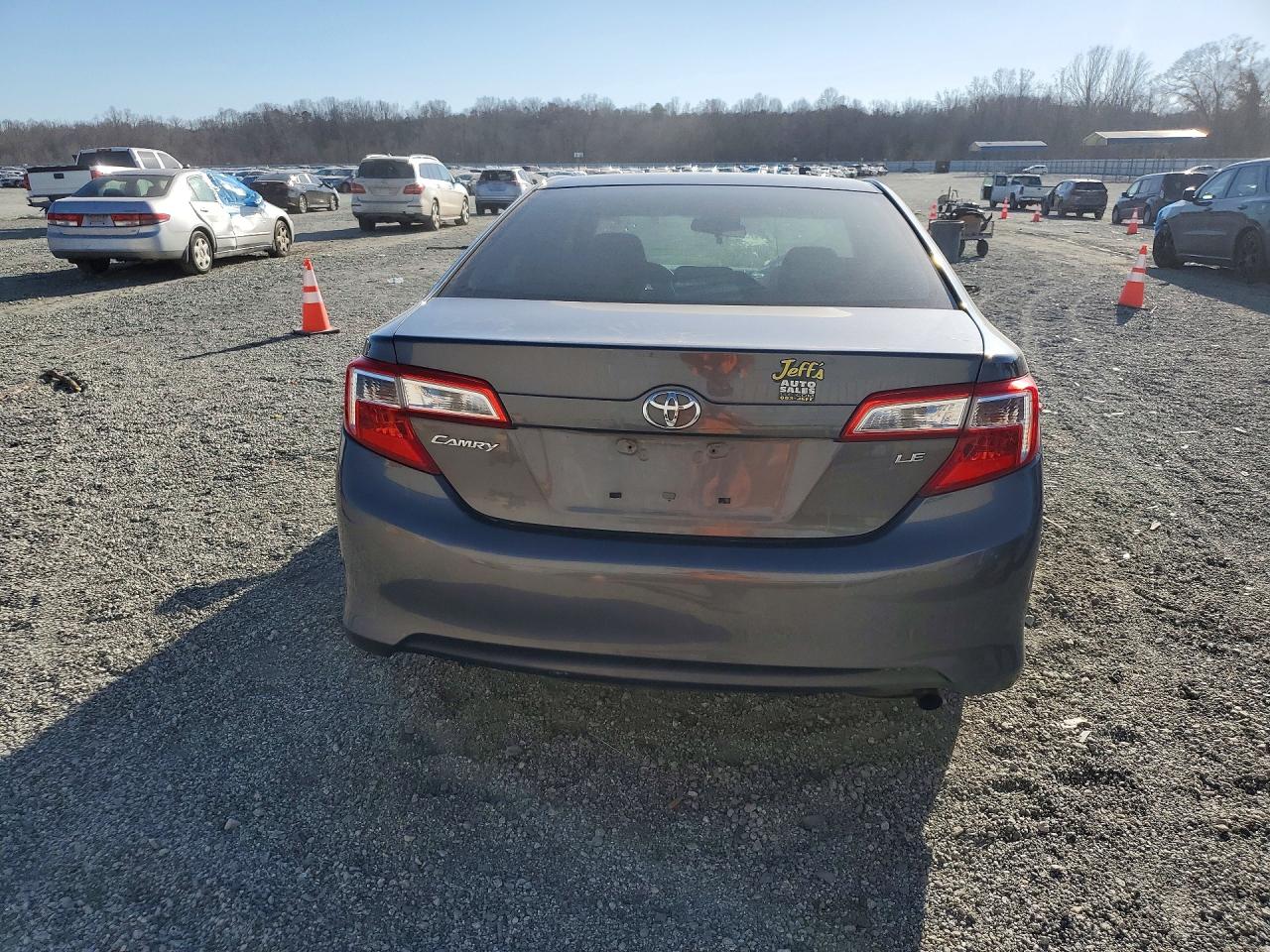 2012 TOYOTA CAMRY BASE photo 16