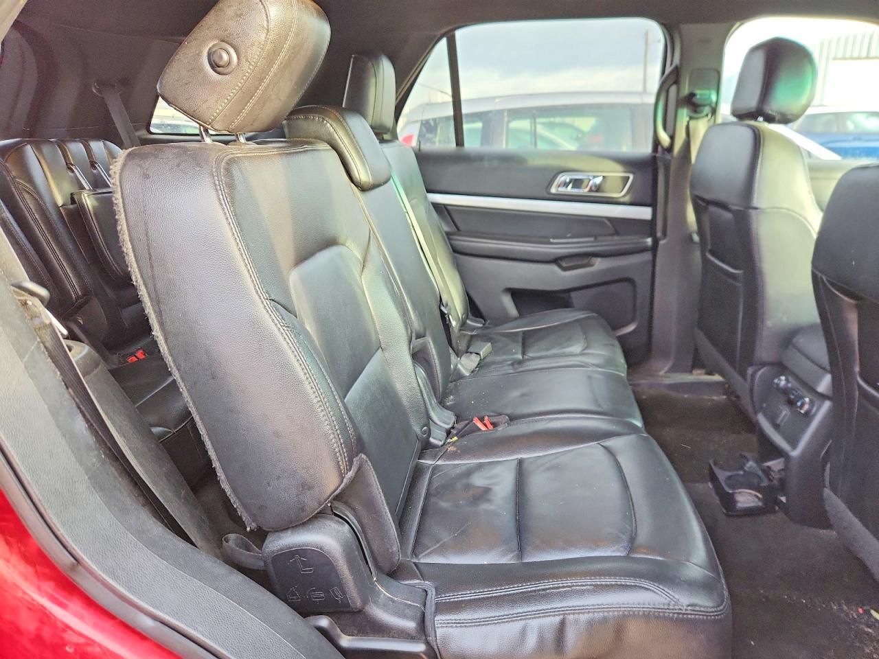 2016 FORD EXPLORER XLT photo 21