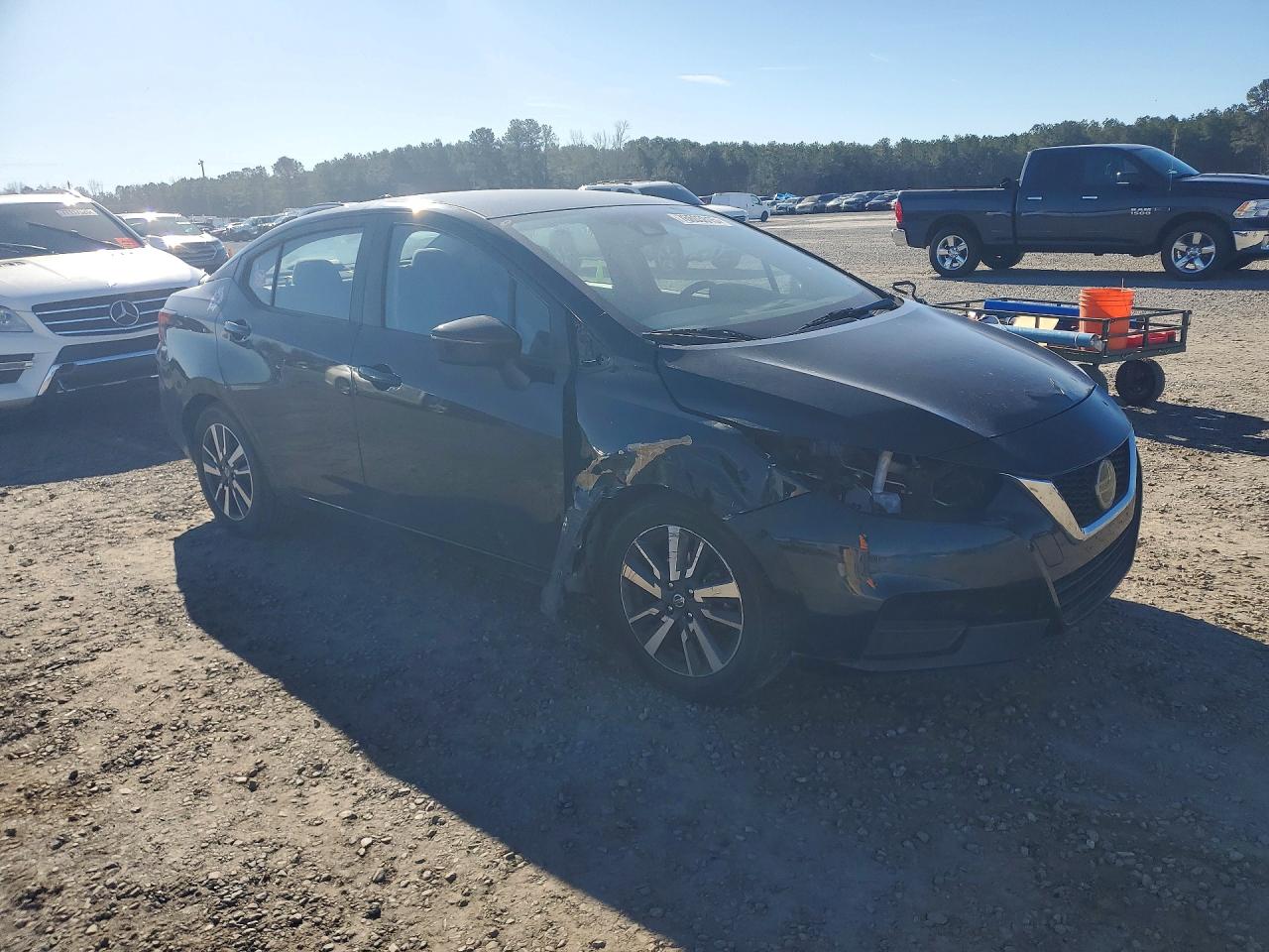 2020 NISSAN VERSA SV photo 7