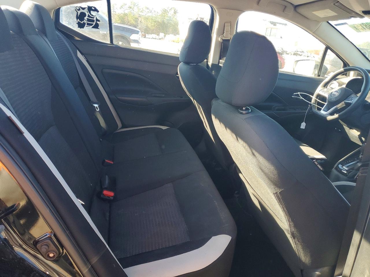 2020 NISSAN VERSA SV photo 19