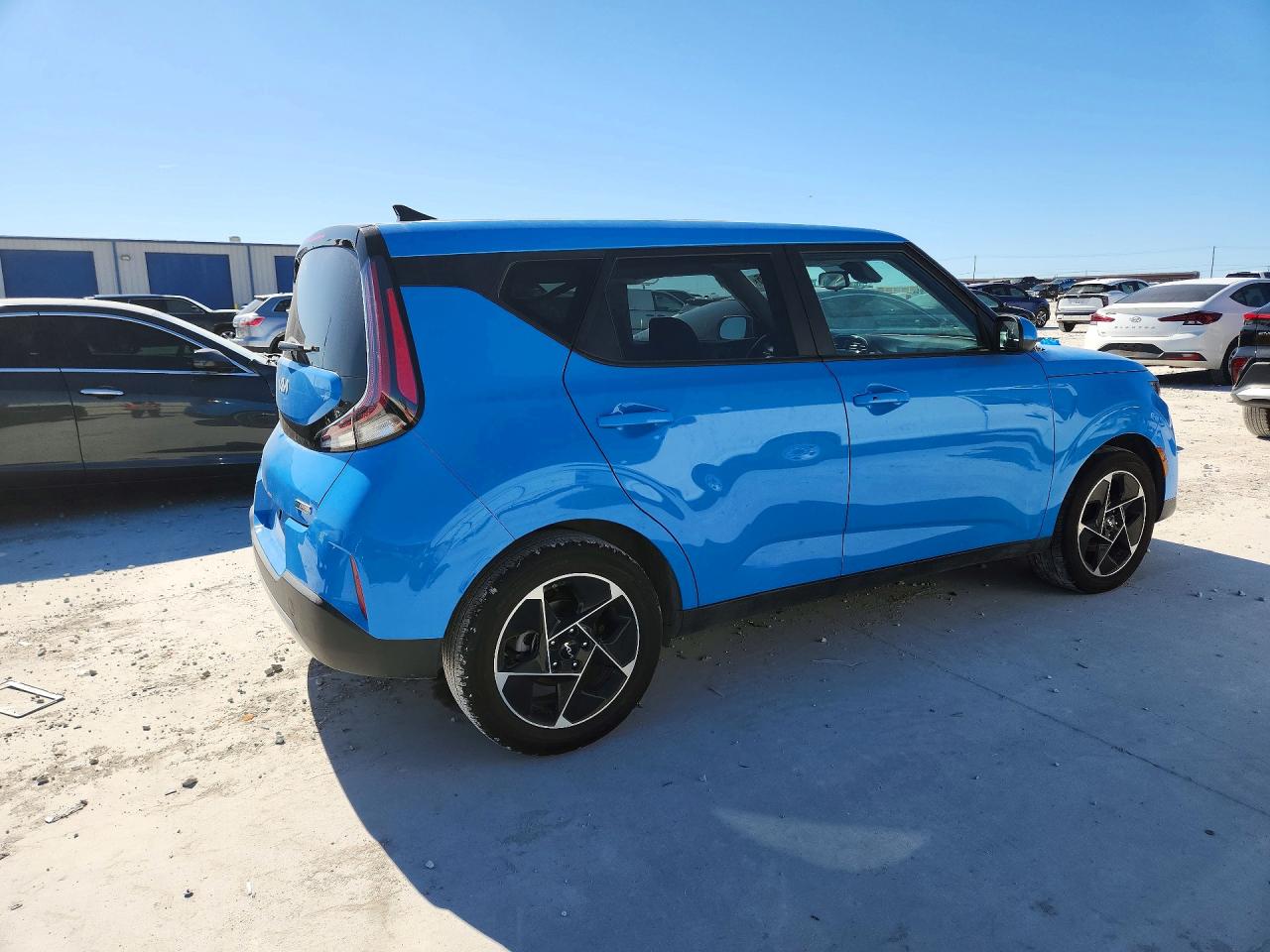 2025 KIA SOUL EX photo 3