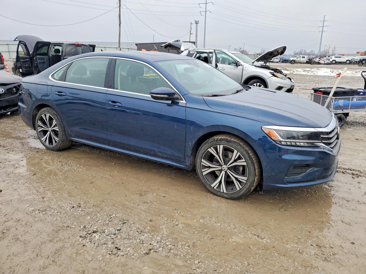 2020 VOLKSWAGEN PASSAT SEL photo 4