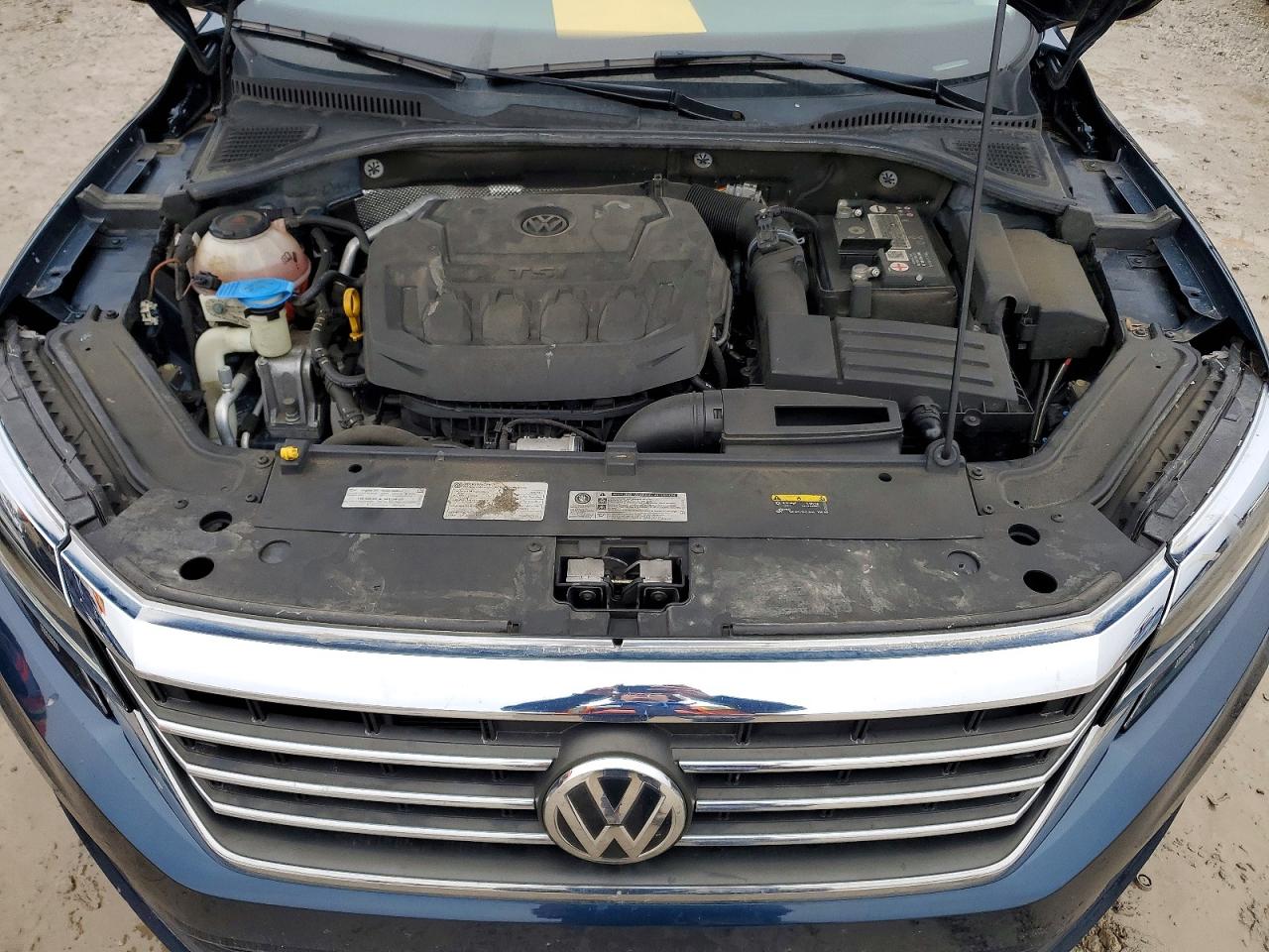 2020 VOLKSWAGEN PASSAT SEL photo 11