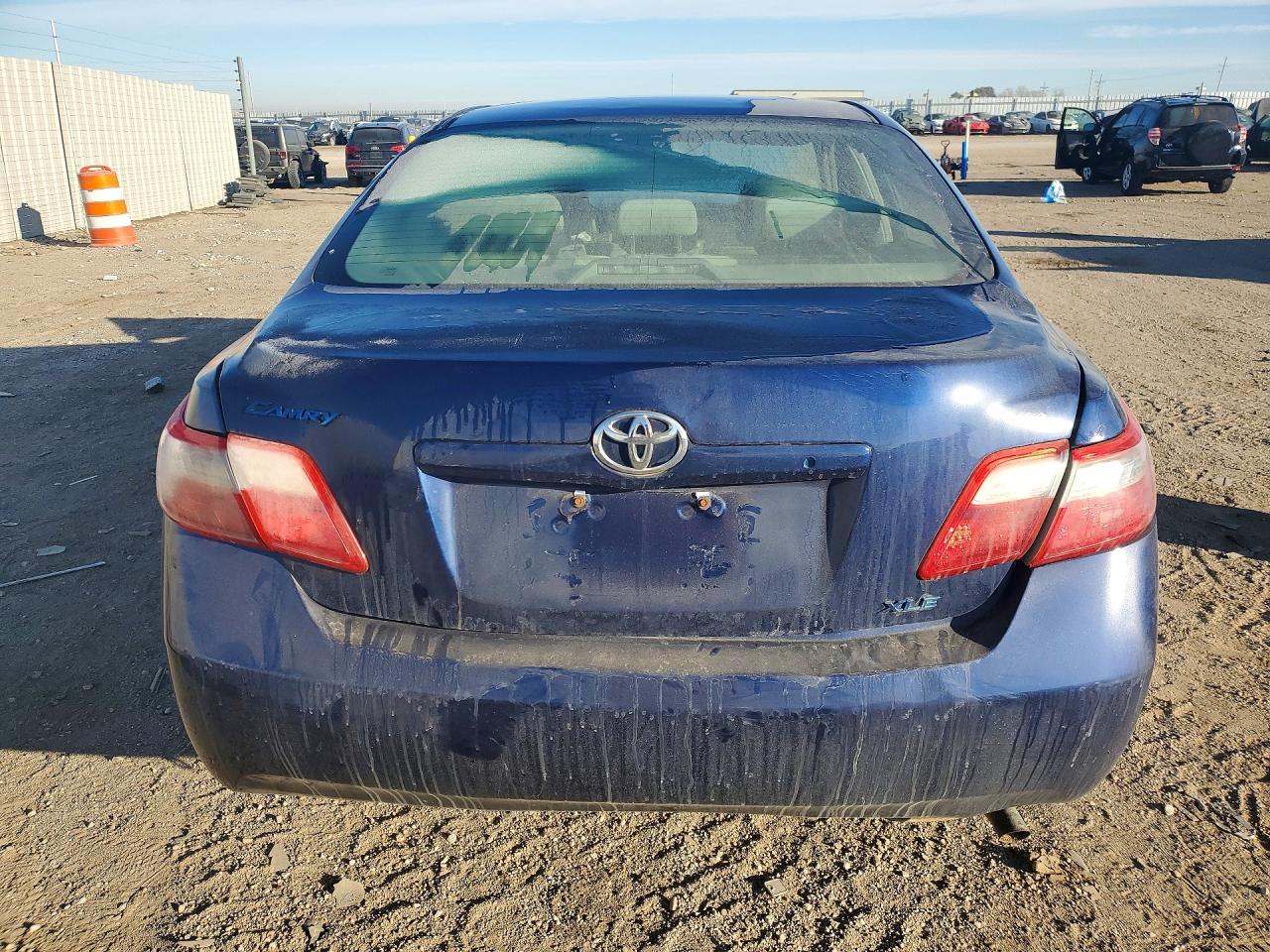 2008 TOYOTA CAMRY photo 6