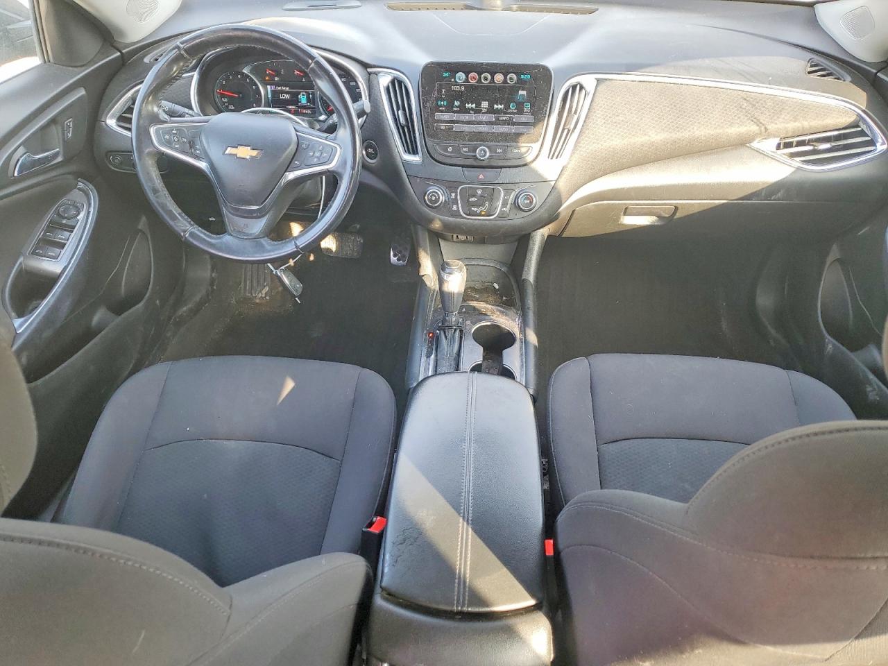 2017 CHEVROLET MALIBU LT photo 15