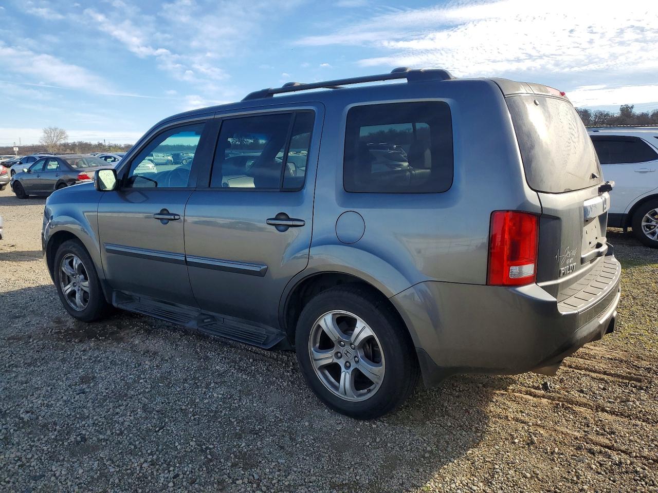 2013 HONDA PILOT EXL photo 3