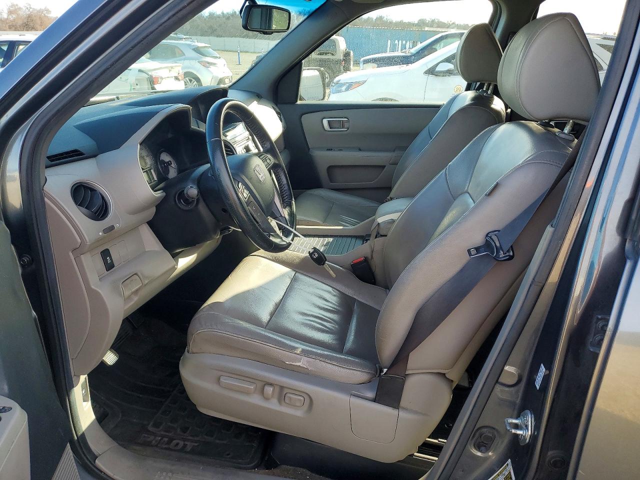 2013 HONDA PILOT EXL photo 13