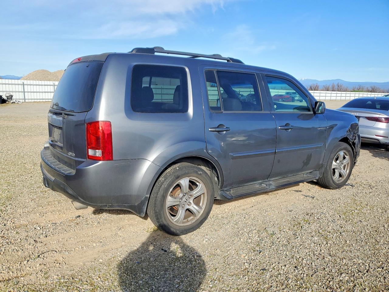 2013 HONDA PILOT EXL photo 5