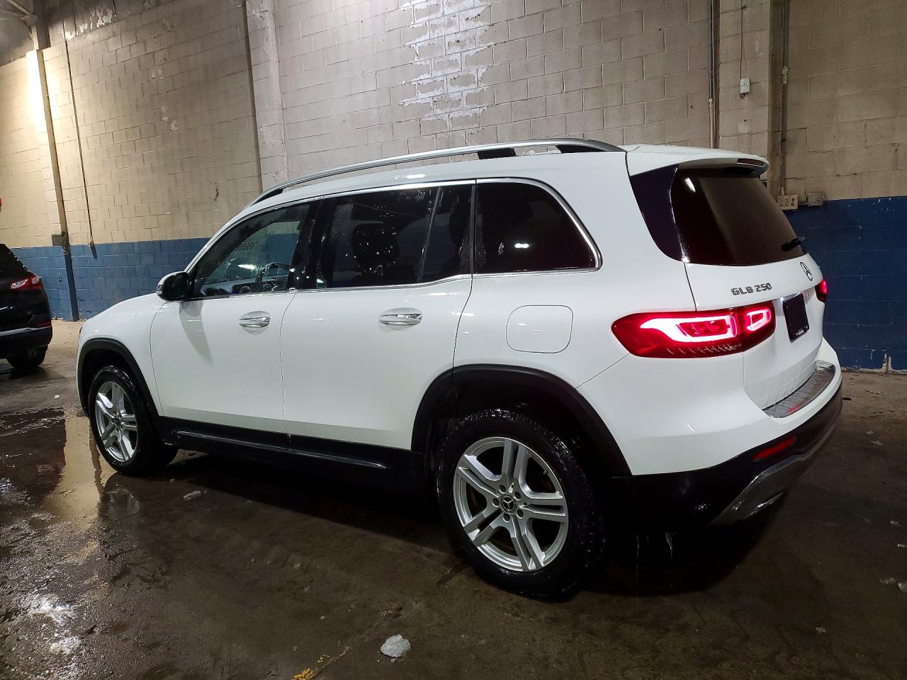 2021 MERCEDES-BENZ GLB 250 4MATIC photo 3