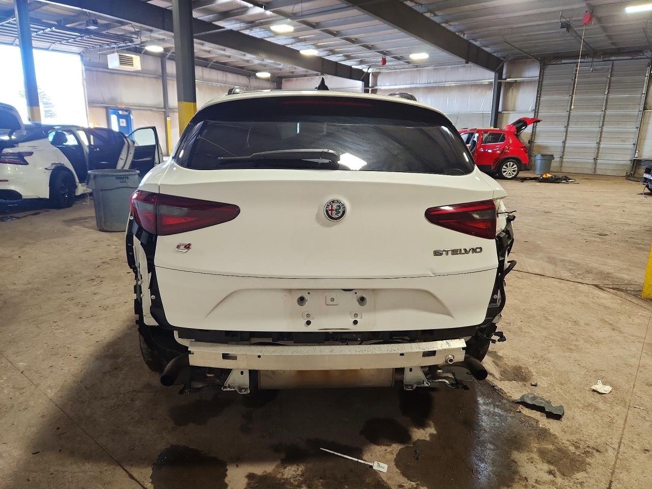 2020 ALFA ROMEO STELVIO photo 6
