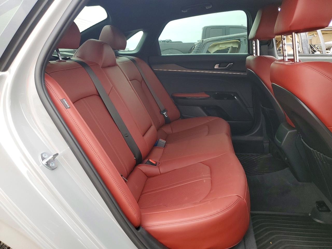 2025 KIA K5 GT LINE photo 10