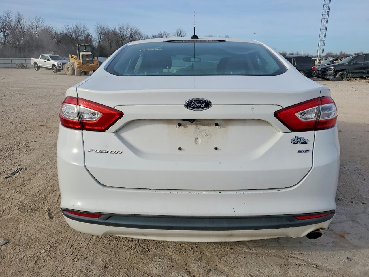 2013 FORD FUSION SE photo 16