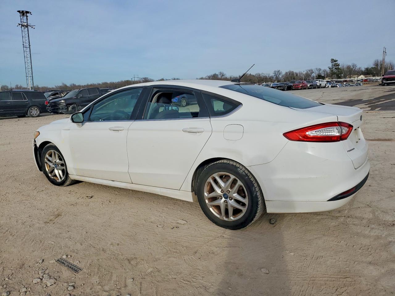 2013 FORD FUSION SE photo 4