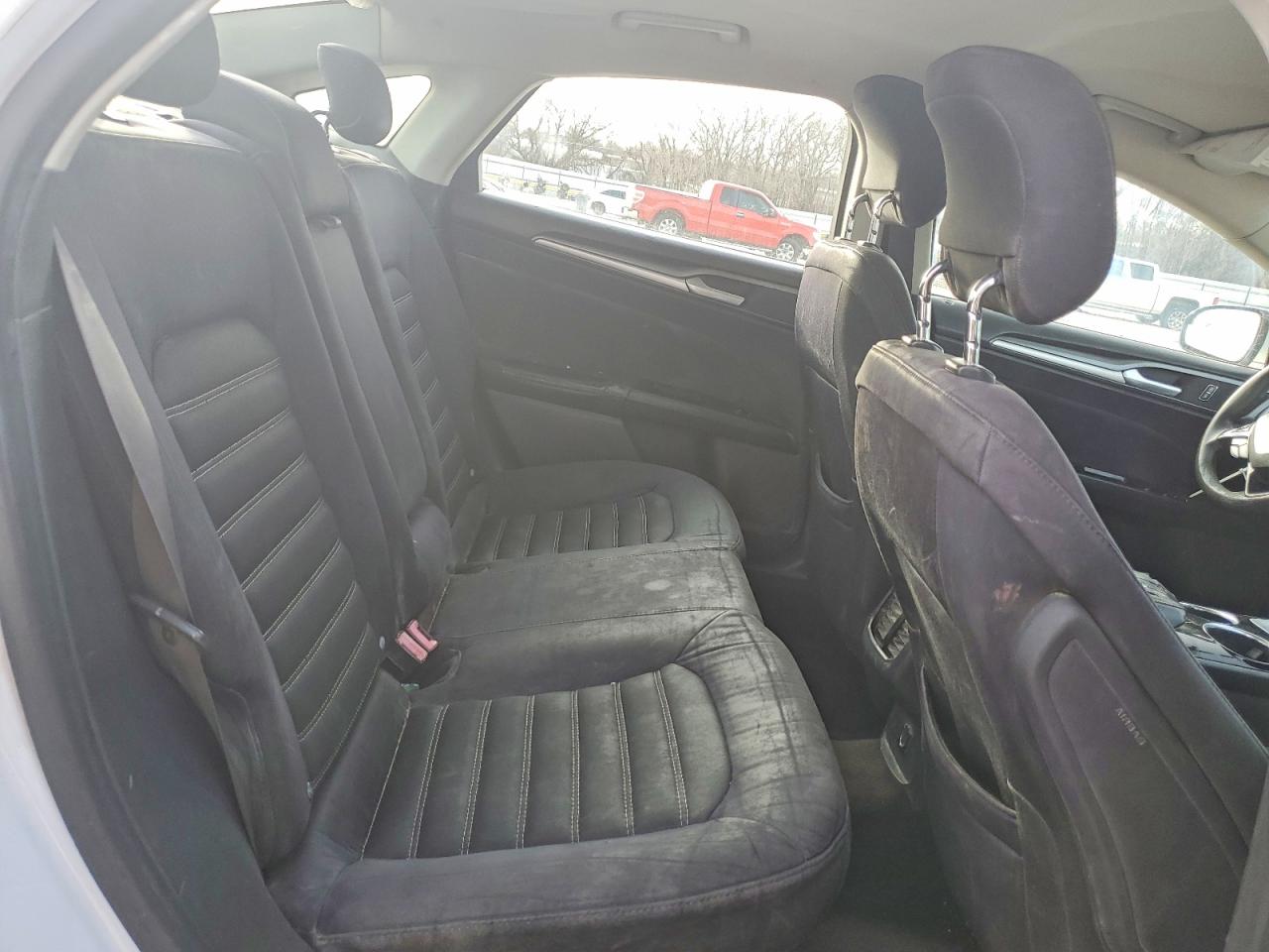 2013 FORD FUSION SE photo 28