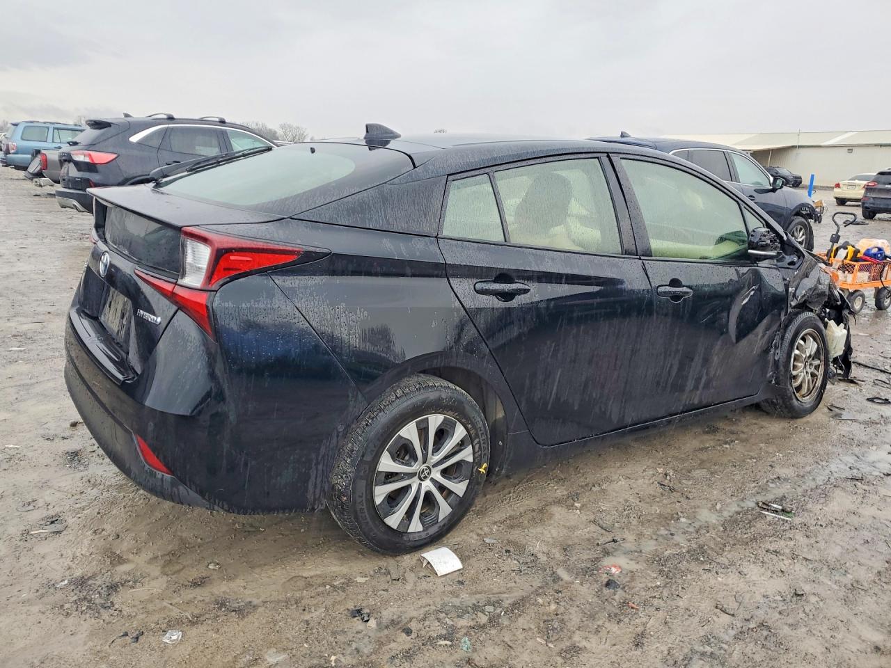 2019 TOYOTA PRIUS photo 7