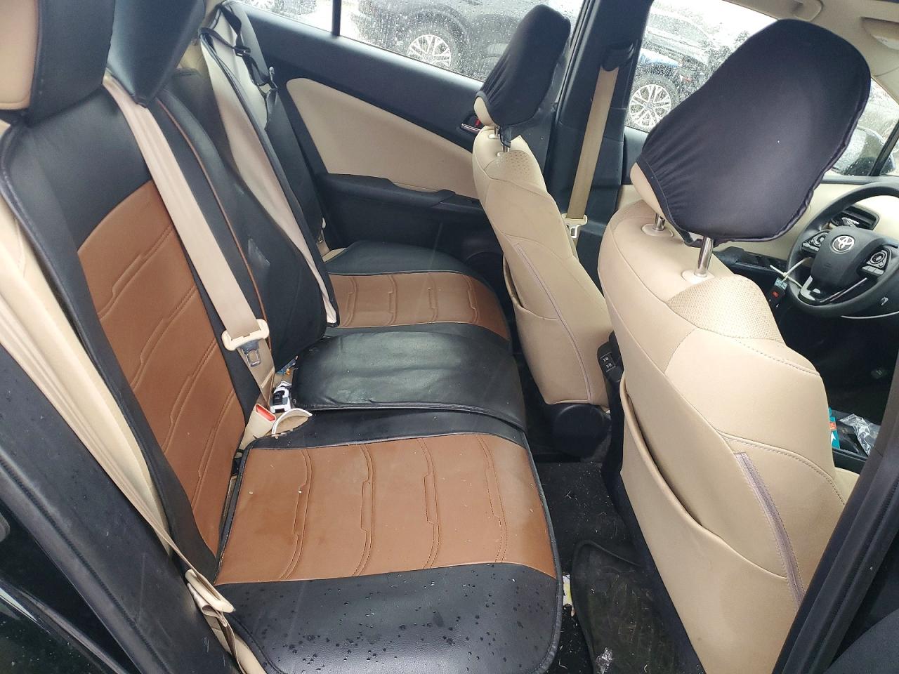 2019 TOYOTA PRIUS photo 31
