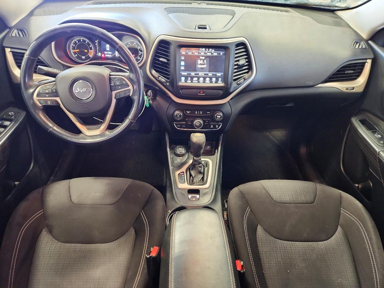 2015 JEEP CHEROKEE LATITUDE photo 8