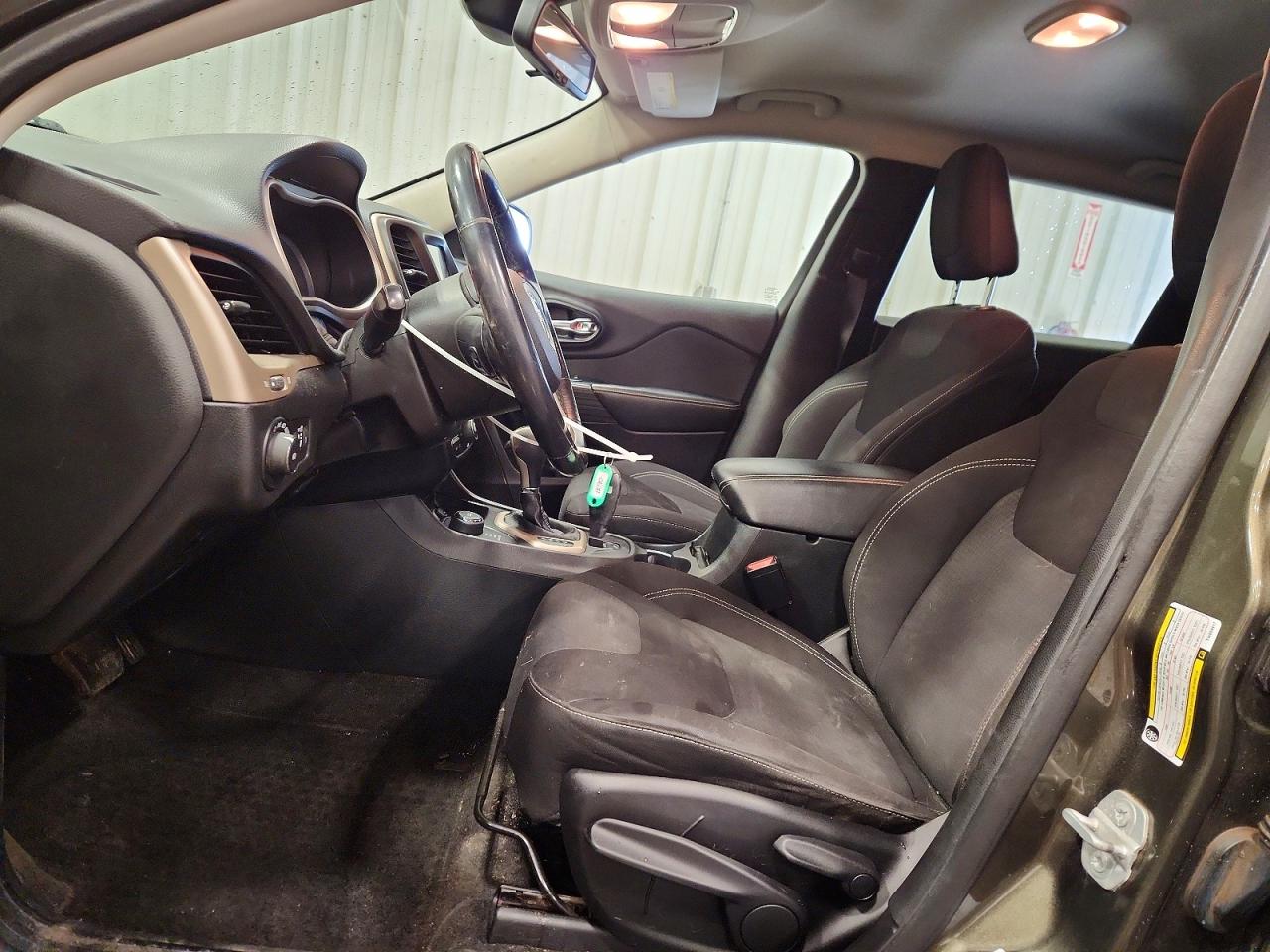 2015 JEEP CHEROKEE LATITUDE photo 7