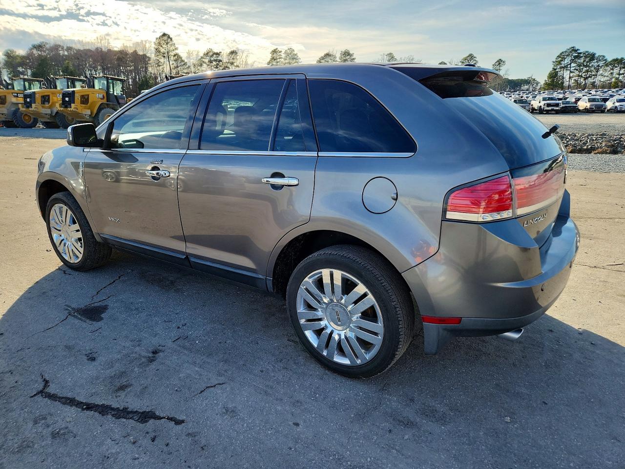 2009 LINCOLN TOWNHOUSE MKX photo 3