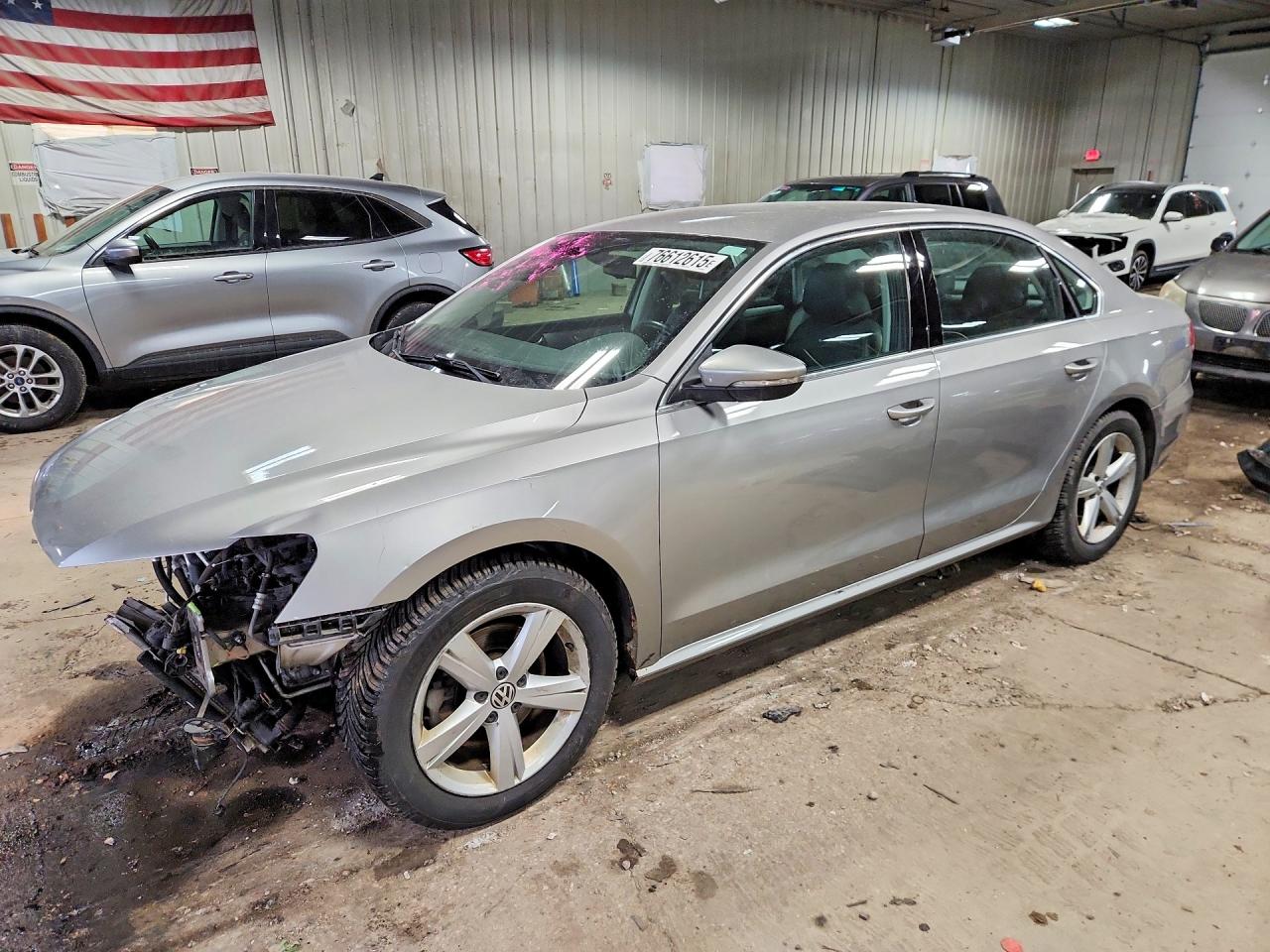 2012 VOLKSWAGEN PASSAT