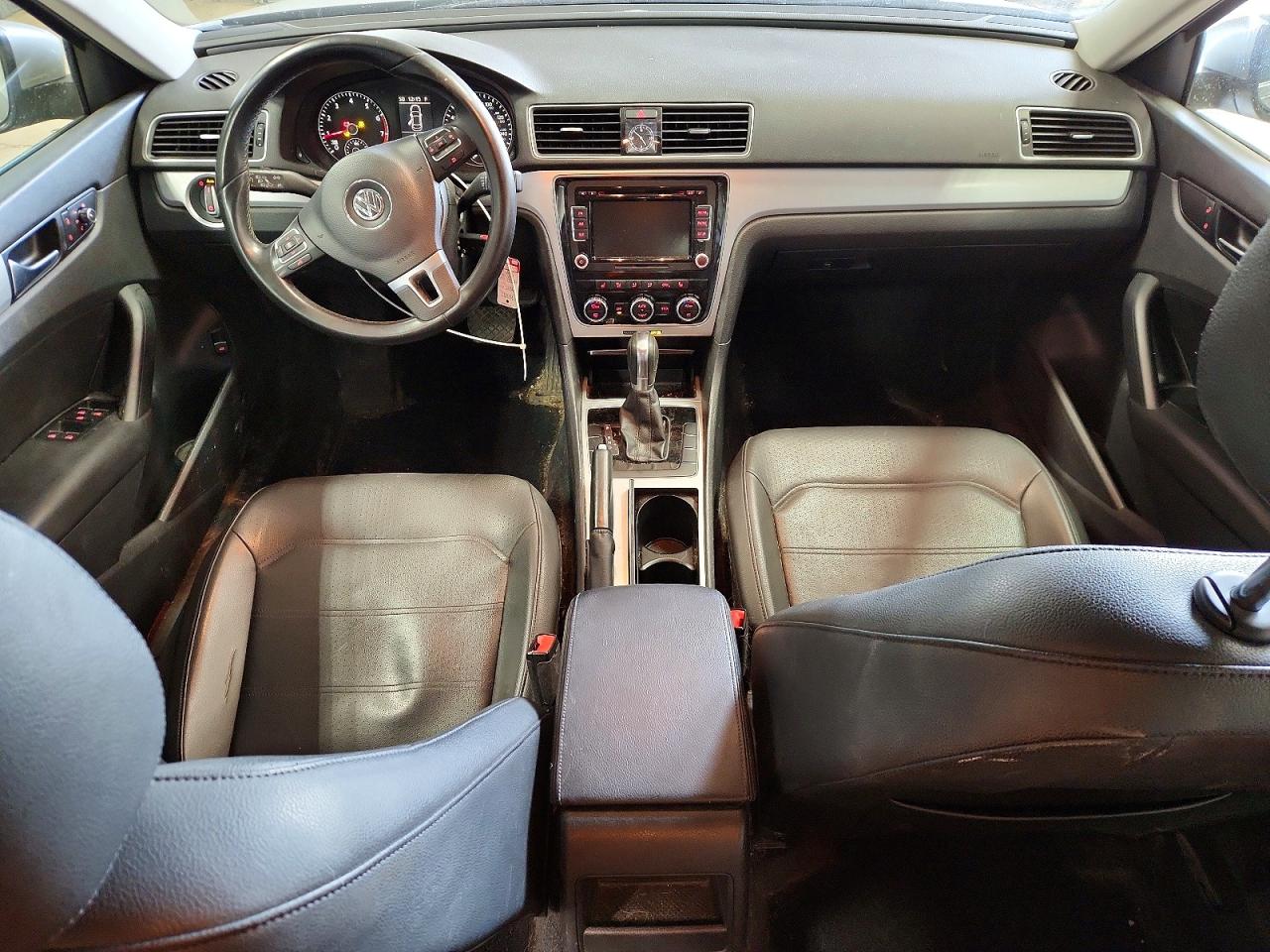 2012 VOLKSWAGEN PASSAT SE photo 15