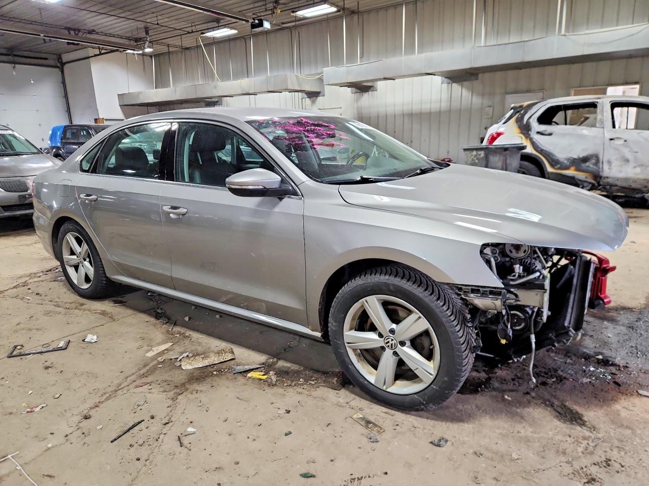 2012 VOLKSWAGEN PASSAT SE photo 7