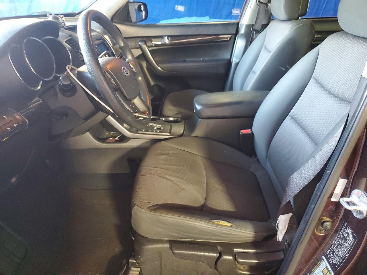 2012 KIA SORENTO BASE photo 13