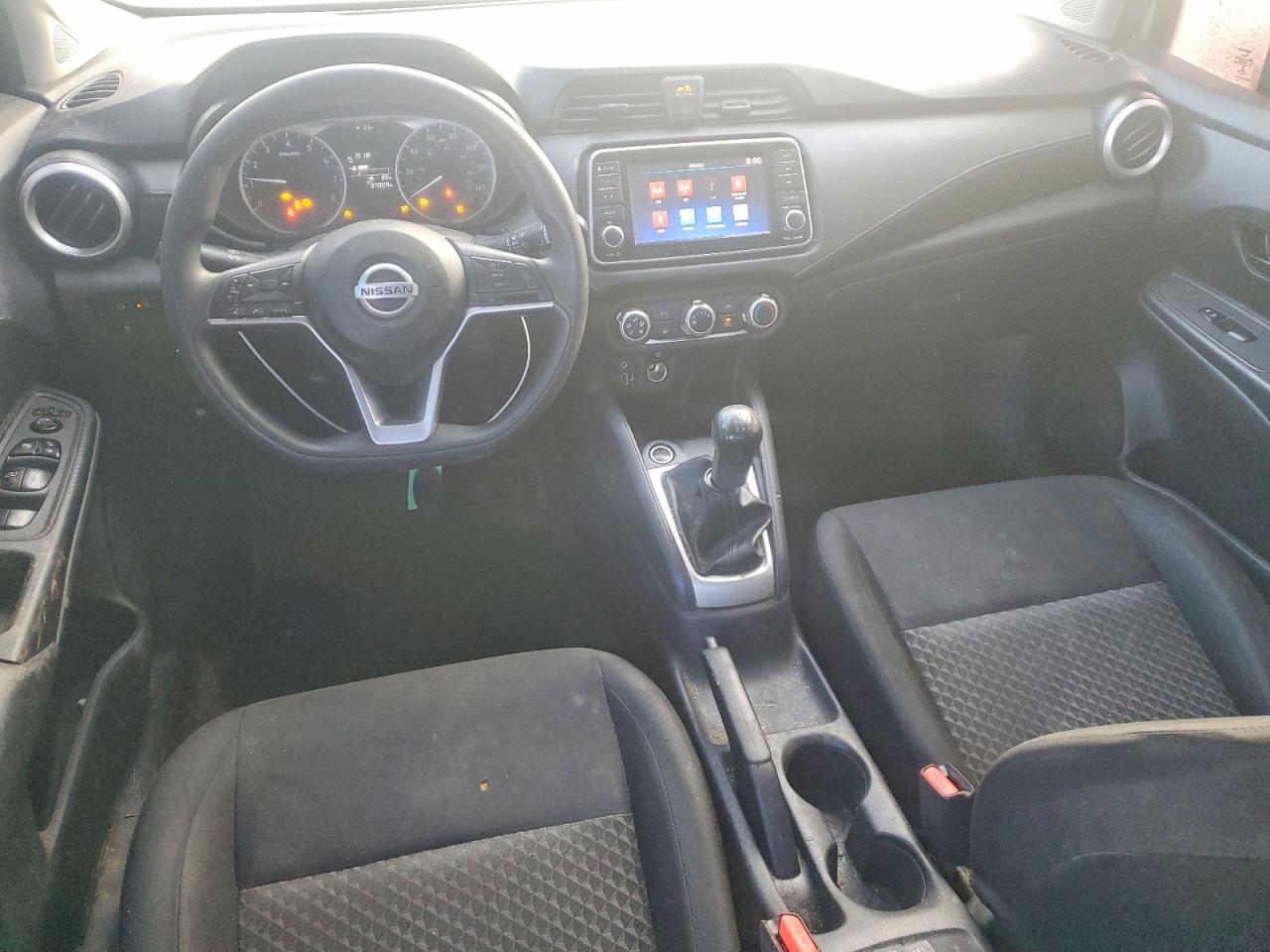 2021 NISSAN VERSA S photo 15