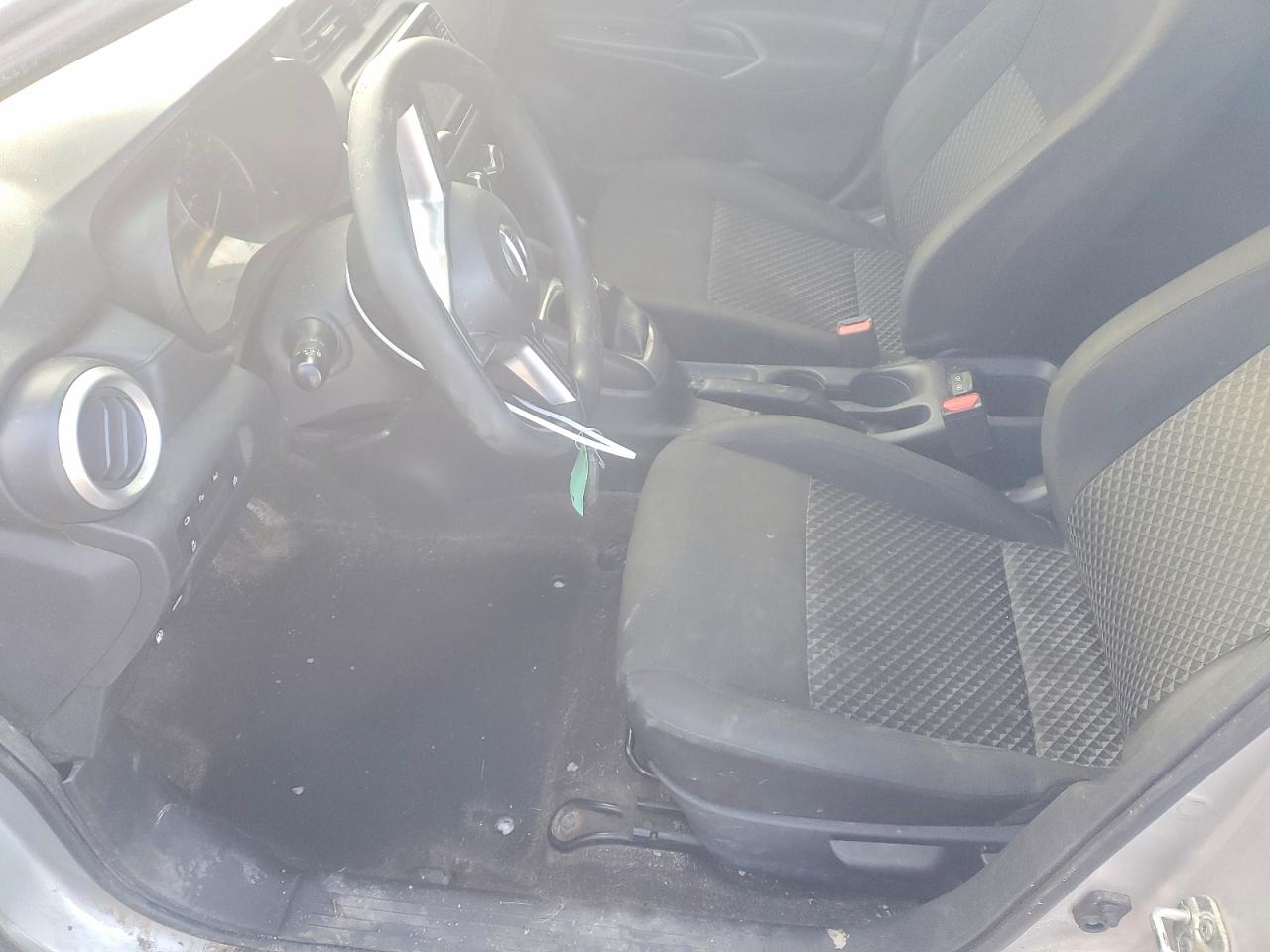 2021 NISSAN VERSA S photo 13