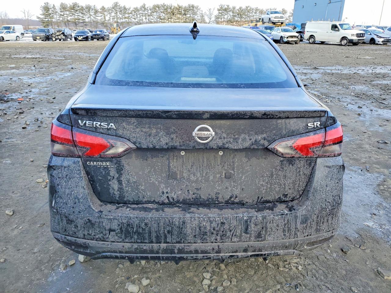 2020 NISSAN VERSA SR photo 11