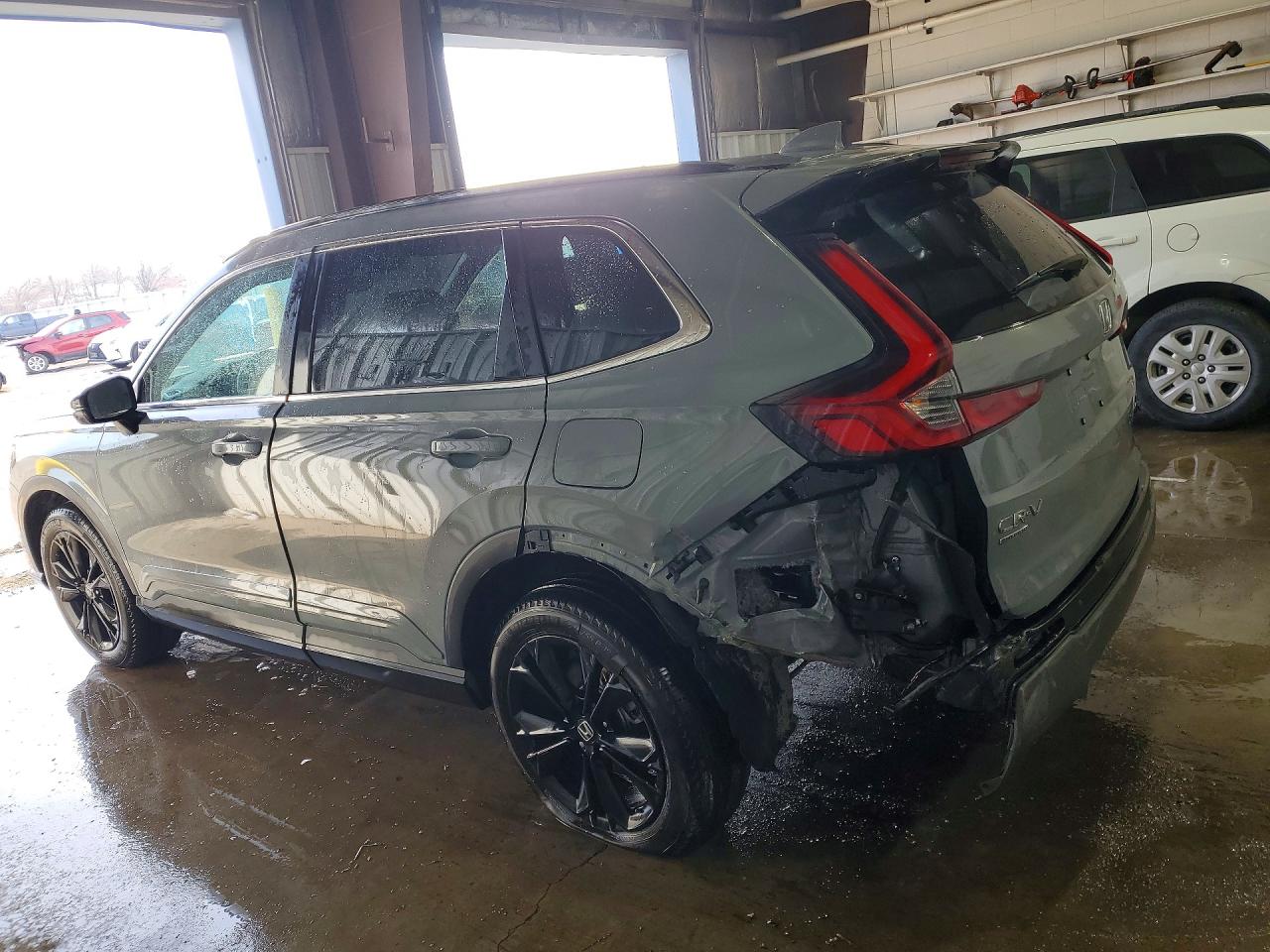 2025 HONDA CR-V SPORT TOURING photo 2
