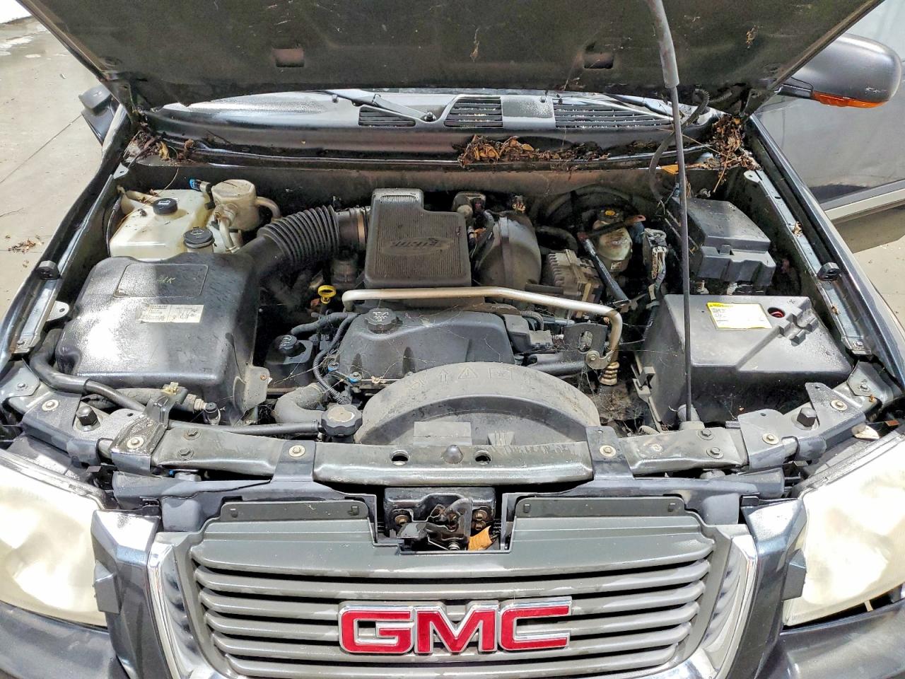 2005 GMC ENVOY photo 34