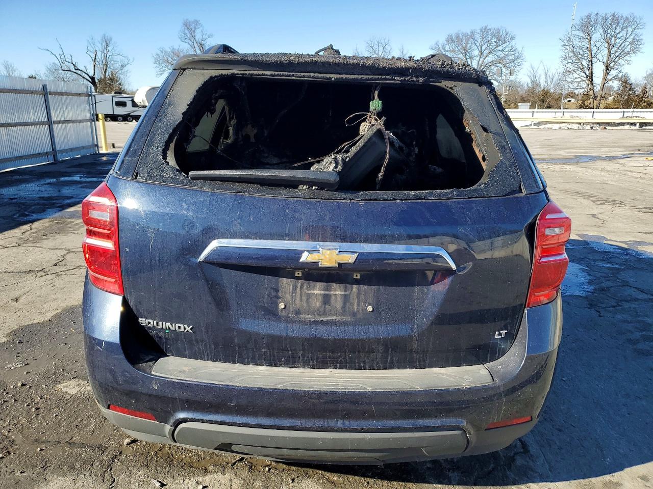 2017 CHEVROLET EQUINOX LT photo 11