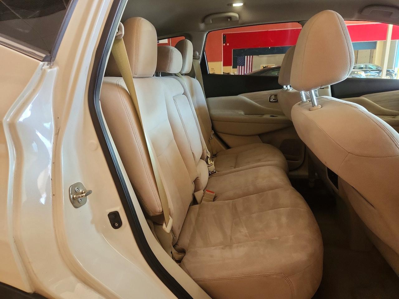 2015 NISSAN MURANO S photo 11