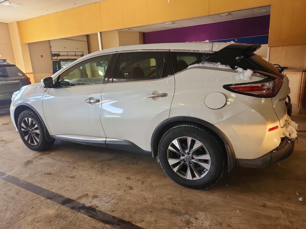 2015 NISSAN MURANO S photo 2