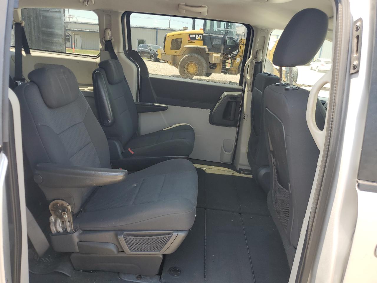 2010 DODGE GRAND CARAVAN SXT photo 11