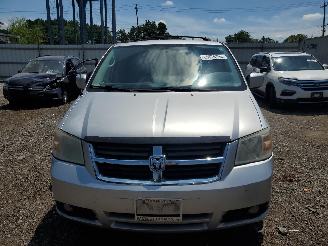 2010 DODGE GRAND CARAVAN SXT photo 5