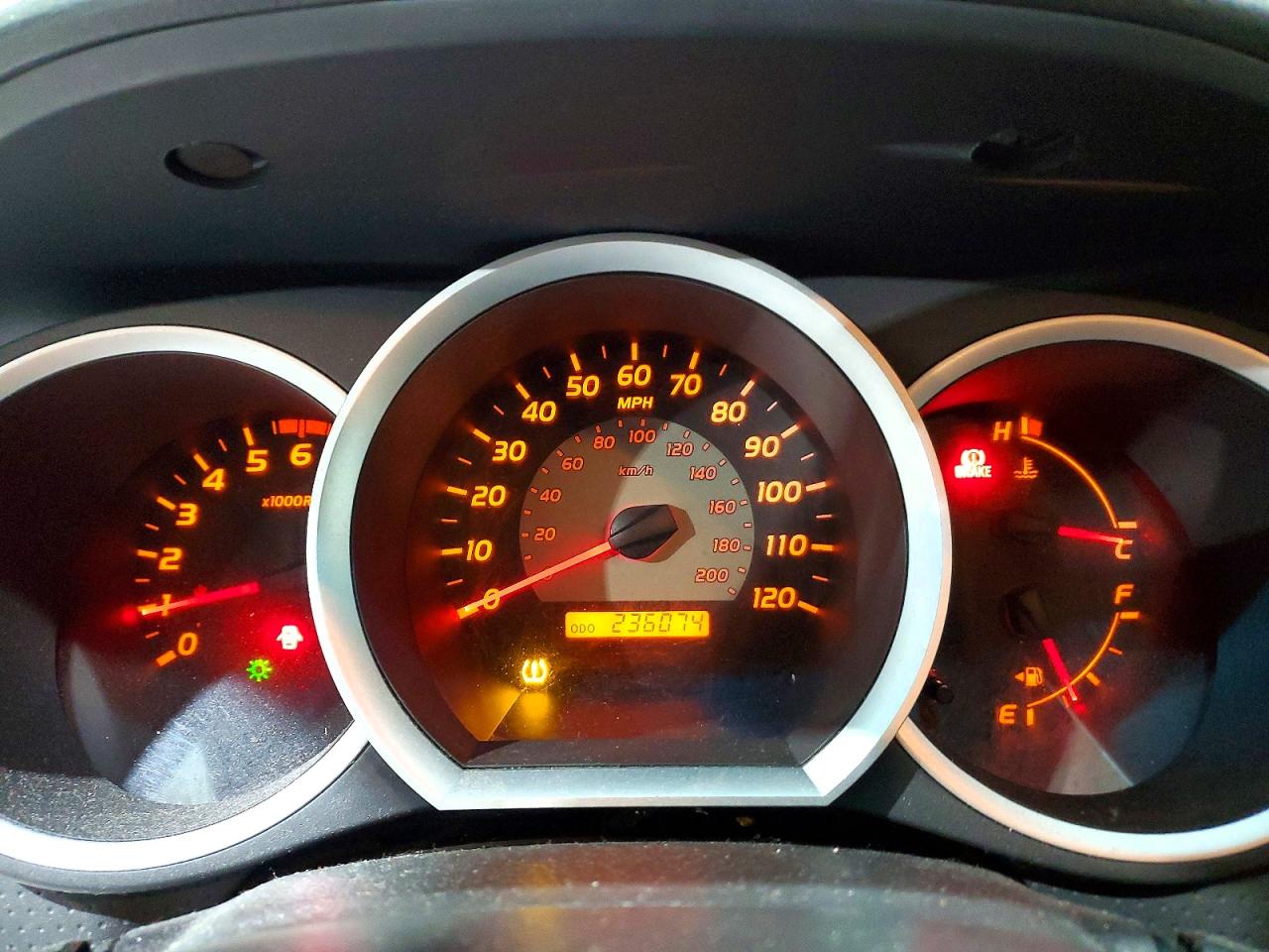 2009 TOYOTA TACOMA BASE photo 17