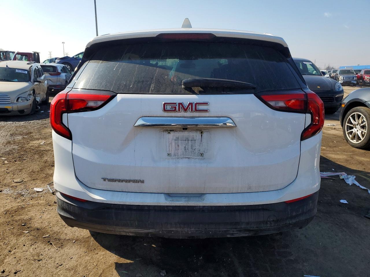 2020 GMC TERRAIN SLE photo 6