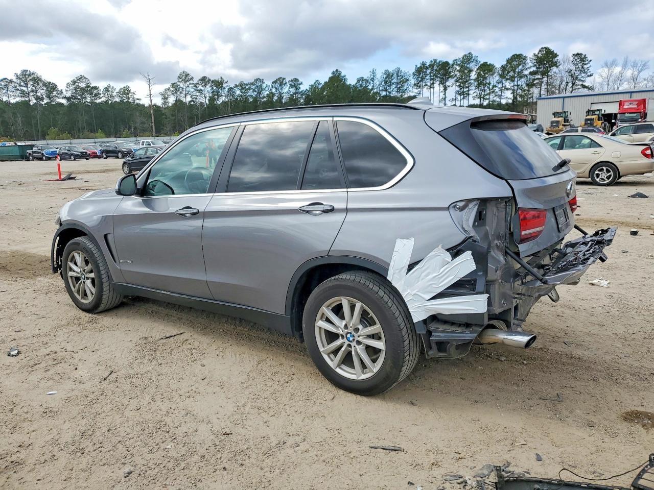 2015 BMW X5 SDRIVE35I photo 2