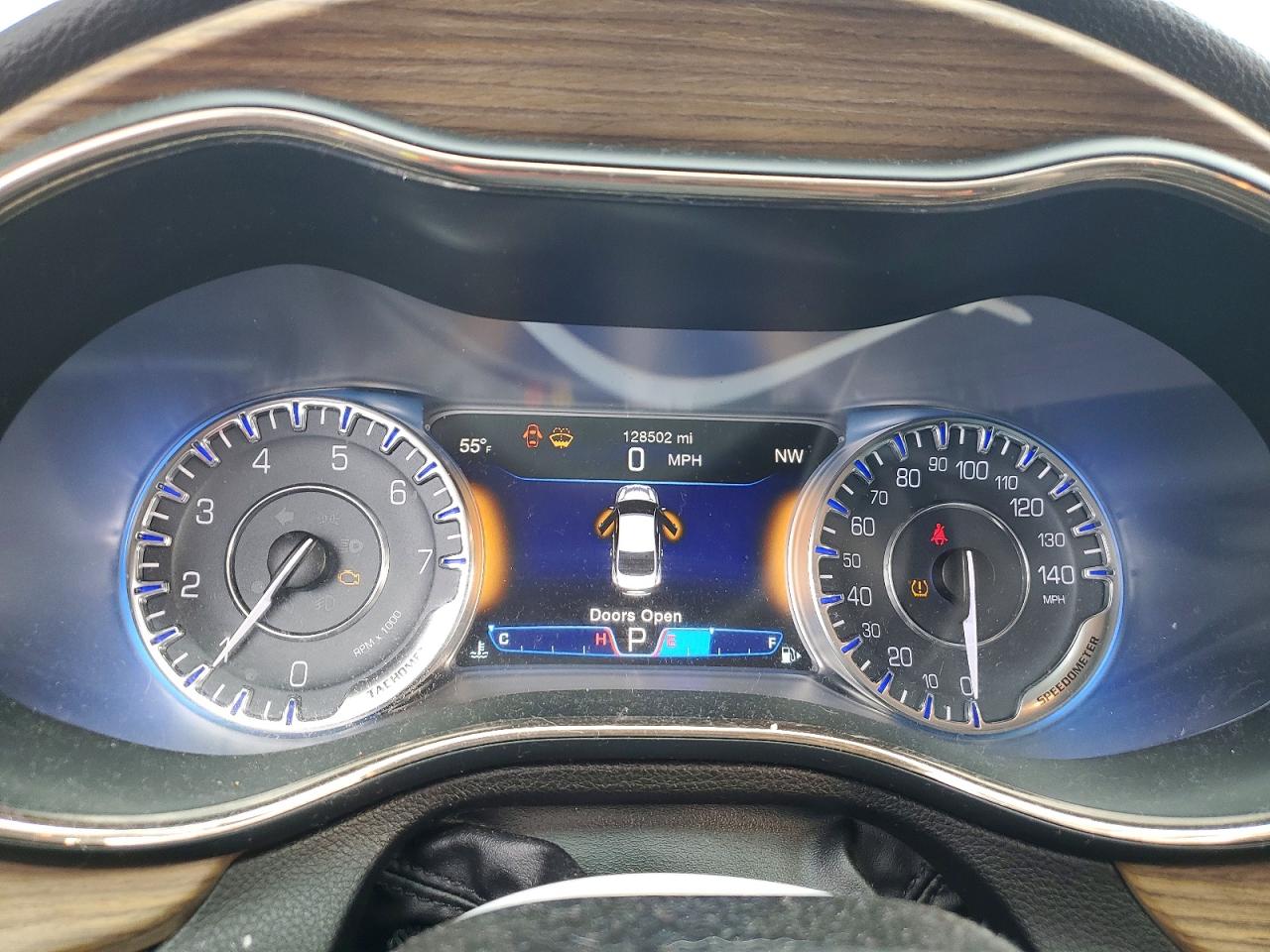2015 CHRYSLER 200 C photo 17