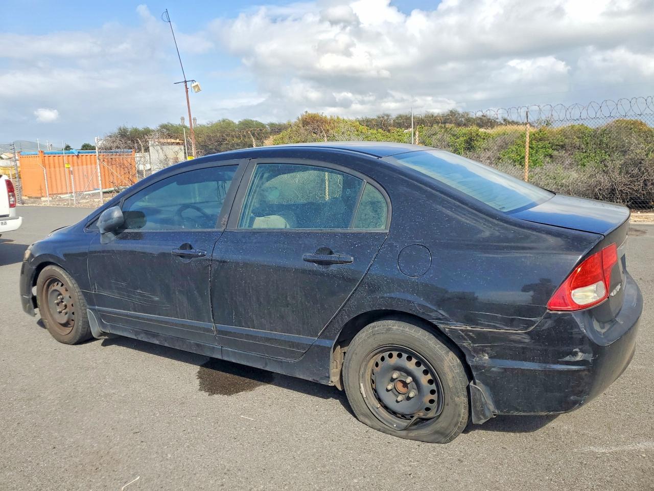2010 HONDA CIVIC LX photo 2