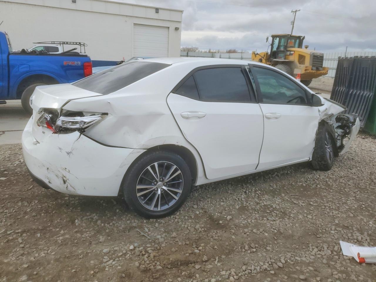 2016 TOYOTA COROLLA LE PLUS photo 3