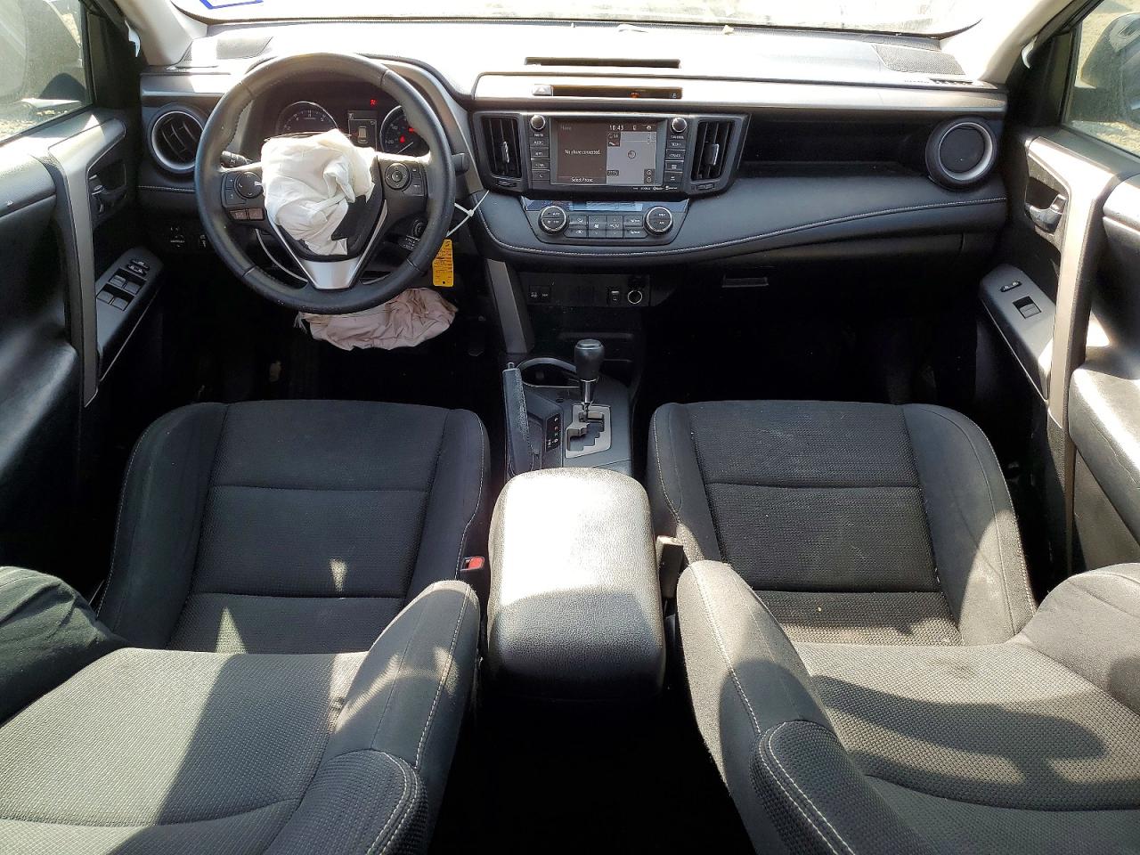 2016 TOYOTA RAV4 XLE photo 15